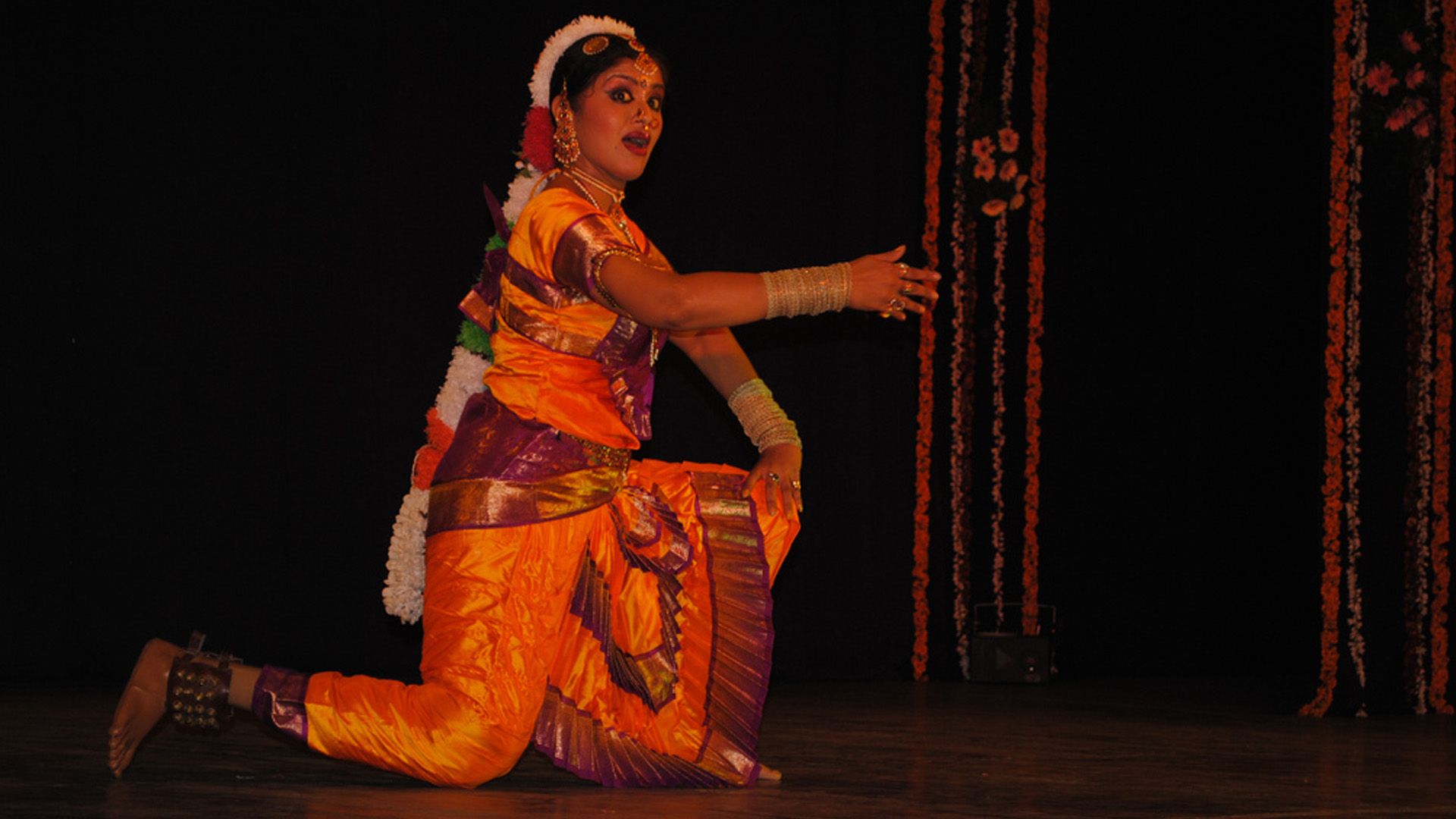 সুধা চন্দ্রনের গল্প—  সড়ক দুর্ঘটনায় এক পা হারিয়েও যিনি হয়ে উঠেছেন বিশ্বমানের নৃত্যশিল্পী